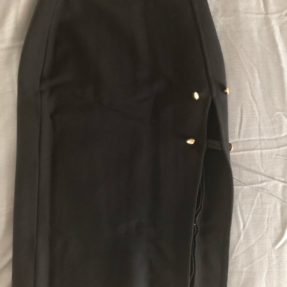 Split mini skirt with gold buttons - Picture 2 of 4